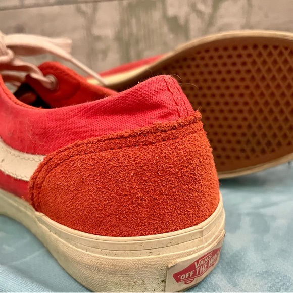 VANS Red Suede & Canvas Old Skool Shoe.  Size 6.5 Women - Picture 2 of 8